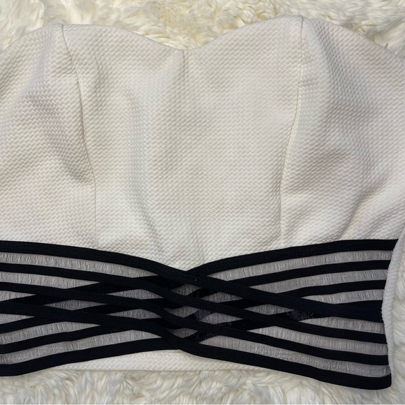 A’Gaci Black & White Textured Strapless Crop Top w/ Mesh Detail - Picture 2 of 8
